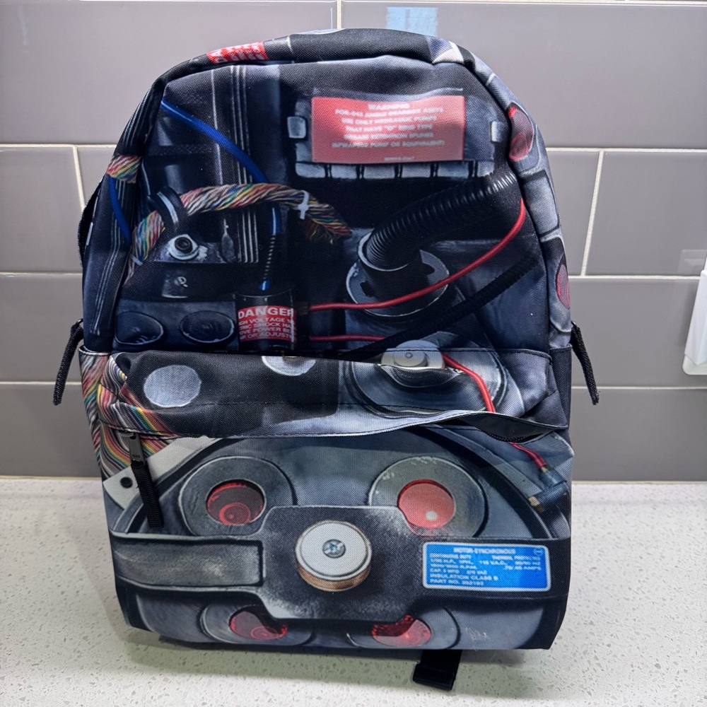 Kids / teen Graphic Print Backpack NWOT